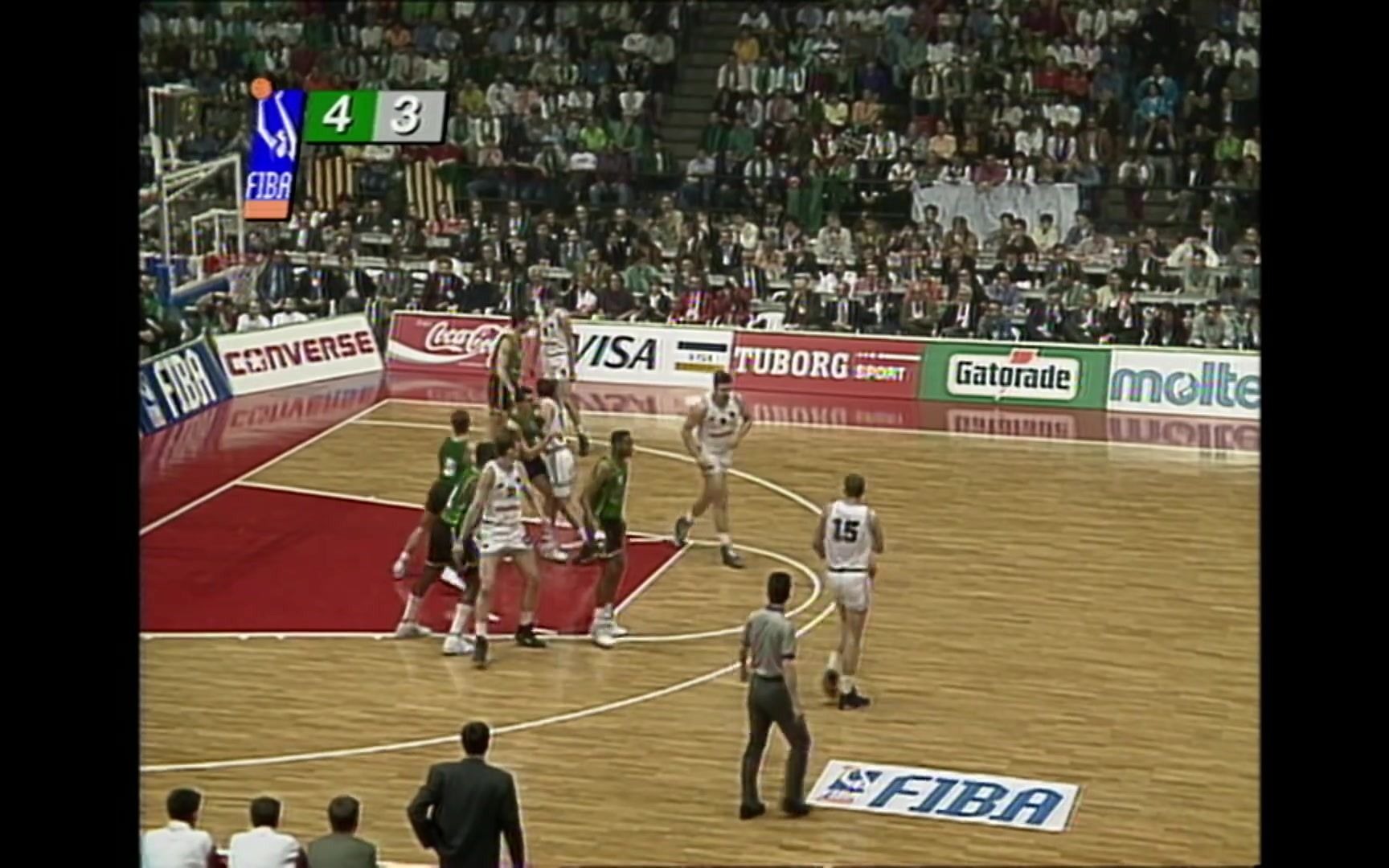 球队防守端数据明显改善，整体稳定（防守数据显著提升，球队整体更为稳定）