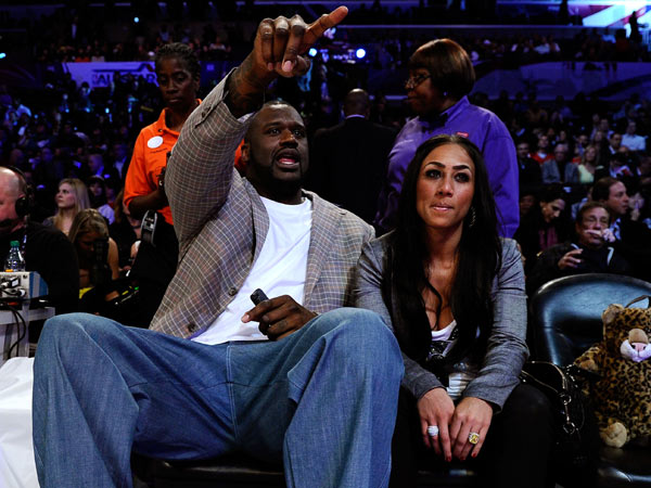 队记：鹈鹕不会贱卖琼斯和墨菲，要价不会低于一个首轮（队记：鹈鹕不低价送走琼斯与墨菲，至少要一个首轮签）