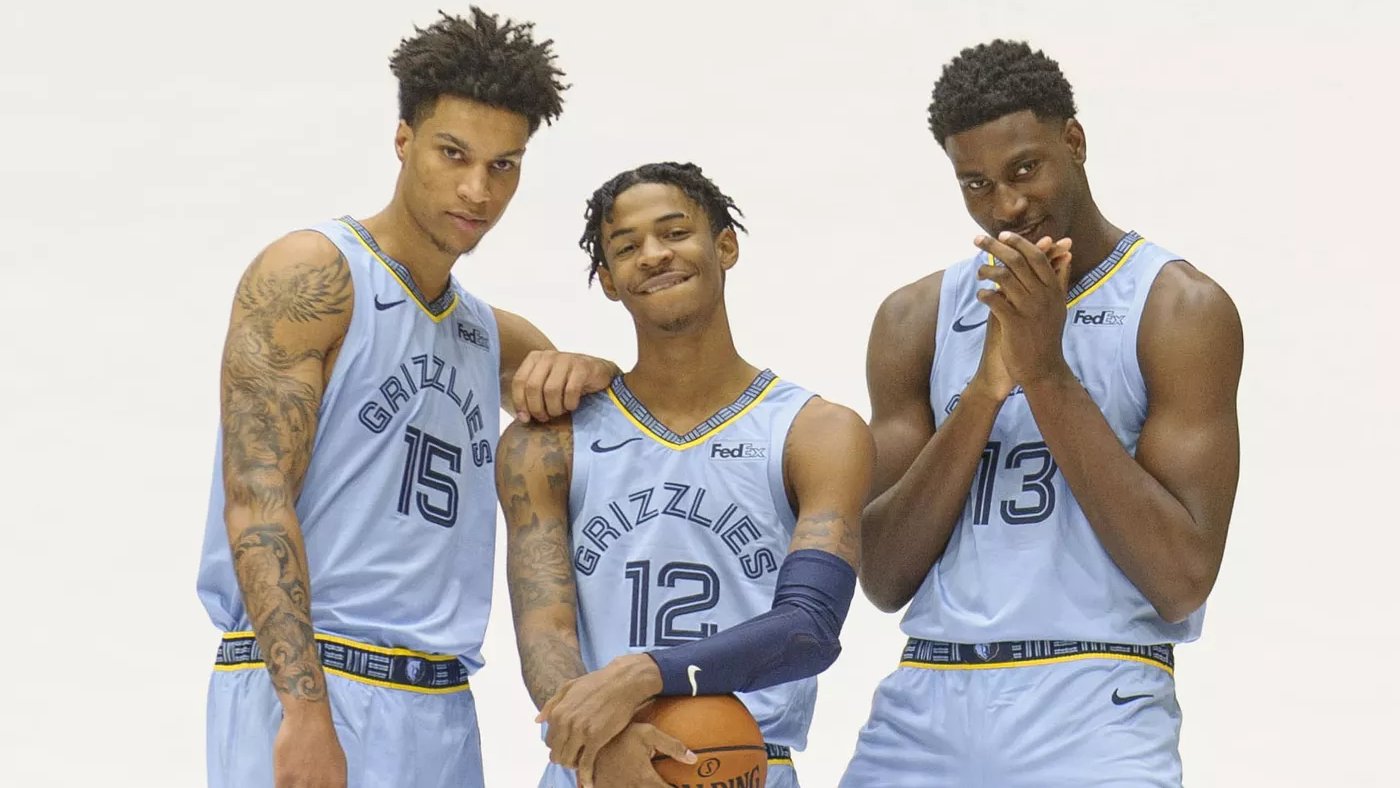 湖人詹姆斯关键封盖锁定胜局（詹姆斯关键大帽助湖人取胜）