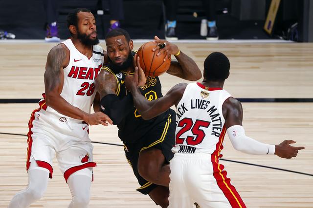 U16男足全胜晋级U17亚洲杯，中国足球队官方发布海报庆祝（U16男足全胜挺进U17亚洲杯，中国足球队官微发布海报致贺）