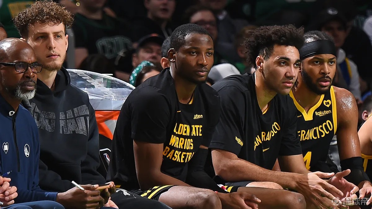 埃雷拉：我2012年时也被耻骨炎困扰，每天都是不同的不适感（埃雷拉：2012年我也遭耻骨炎折磨，每天的不适各不相同）