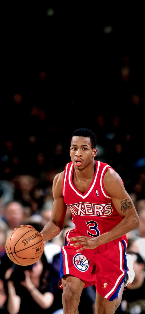 足球周刊：刘若钒曾想回成都却被徐正源拒绝，后获里卡多、穆斯卡特赏识（足球周刊：刘若钒曾欲回归成都遭徐正源拒绝，随后得到里卡多与穆斯卡特青睐）