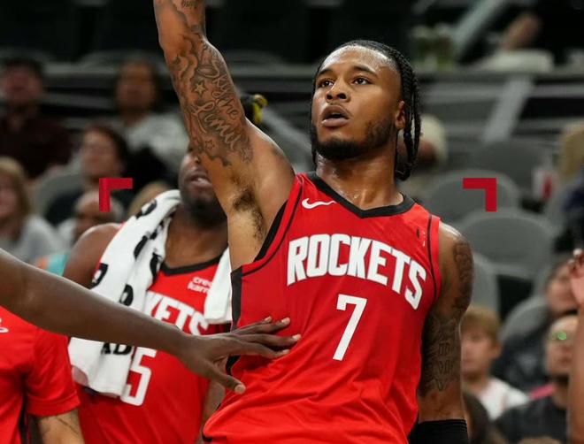 刘翠青获残特奥会女子T11级100米跑冠军（刘翠青夺得残特奥会女子T11级100米金牌）