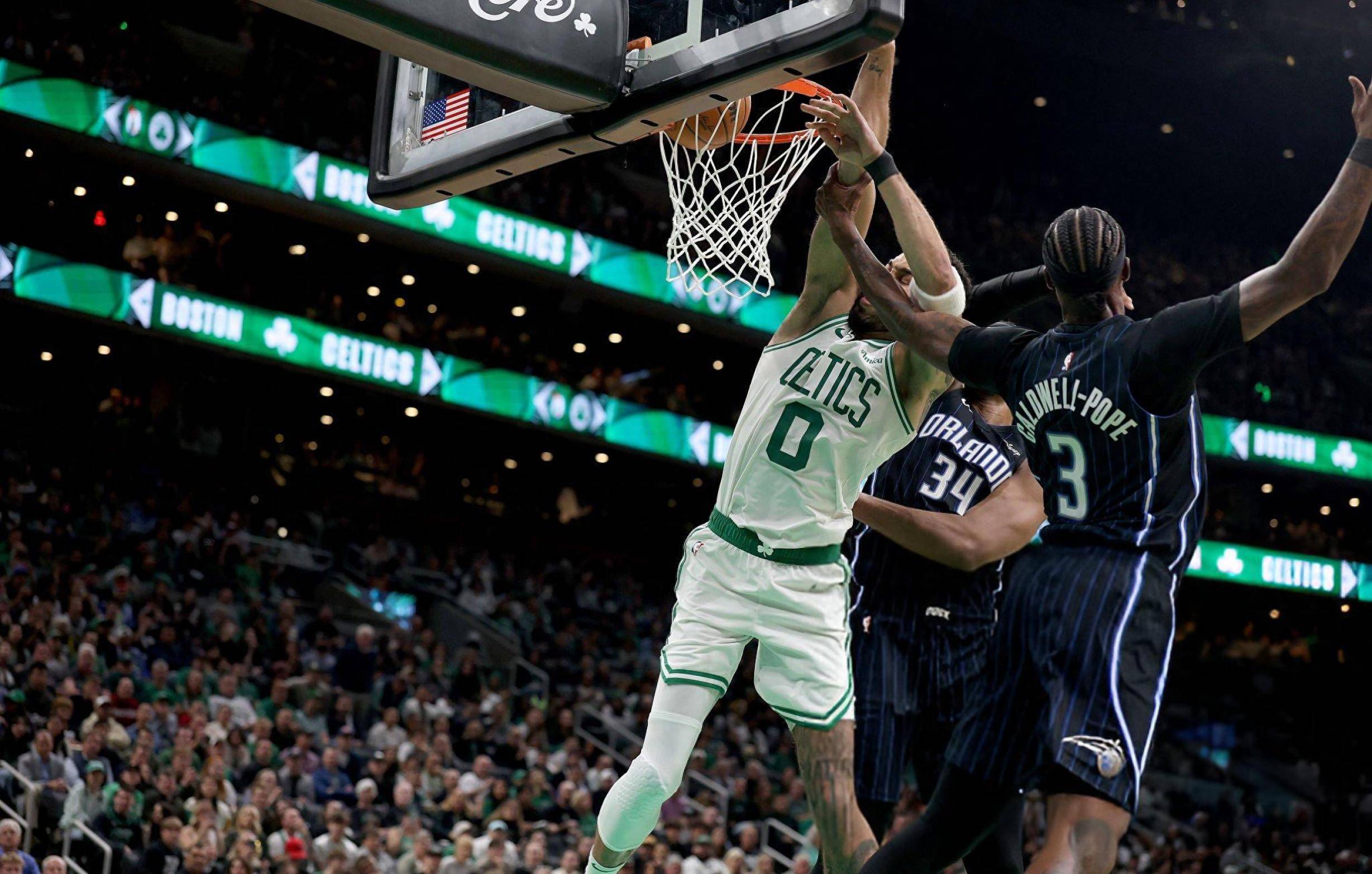 33分10板10助攻！火箭2换1交易被效仿，鹈鹕捡漏年轻版约基奇（33+10+10三双！火箭2换1被照搬，鹈鹕捡到年轻版约基奇）